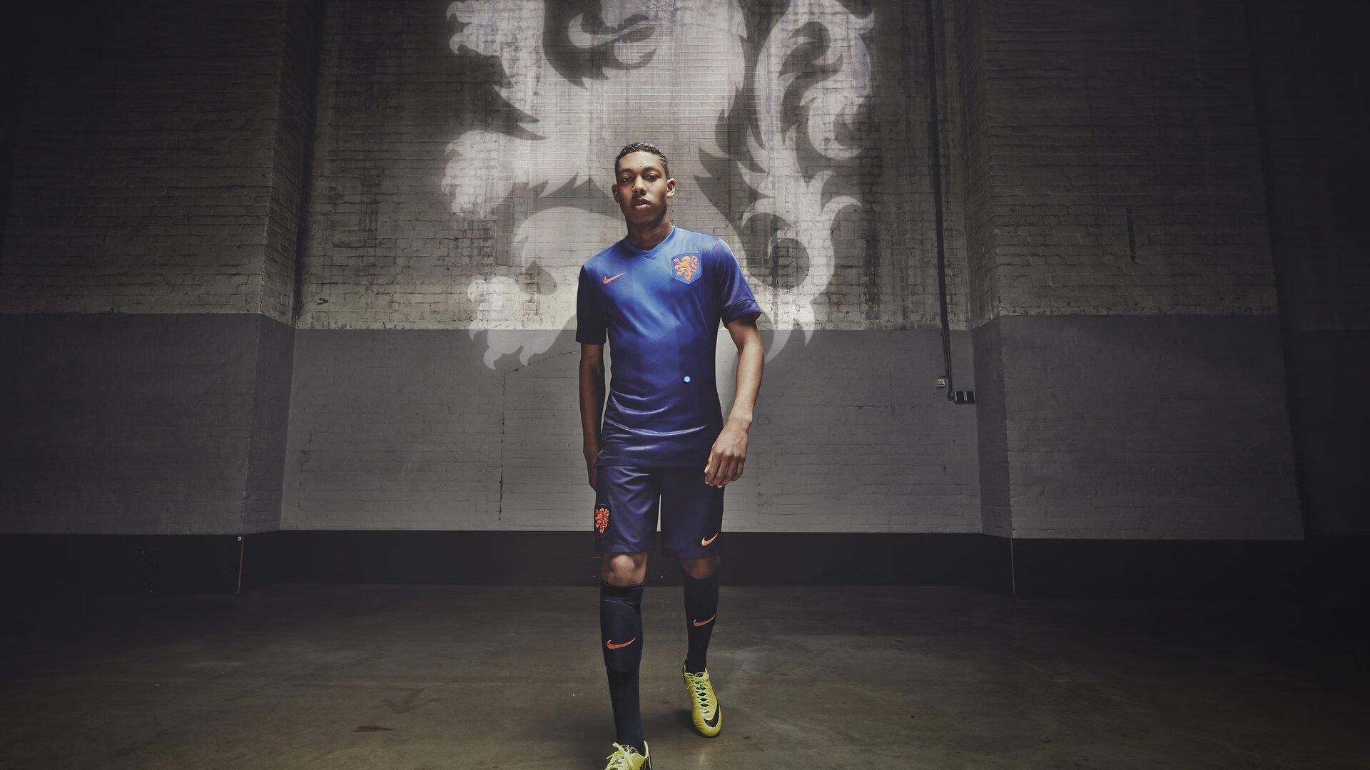 【体育彩票】西甲冰火较量深度剖析，莱万特新帅主场求存，西班牙人残阵冲击欧洲赛场