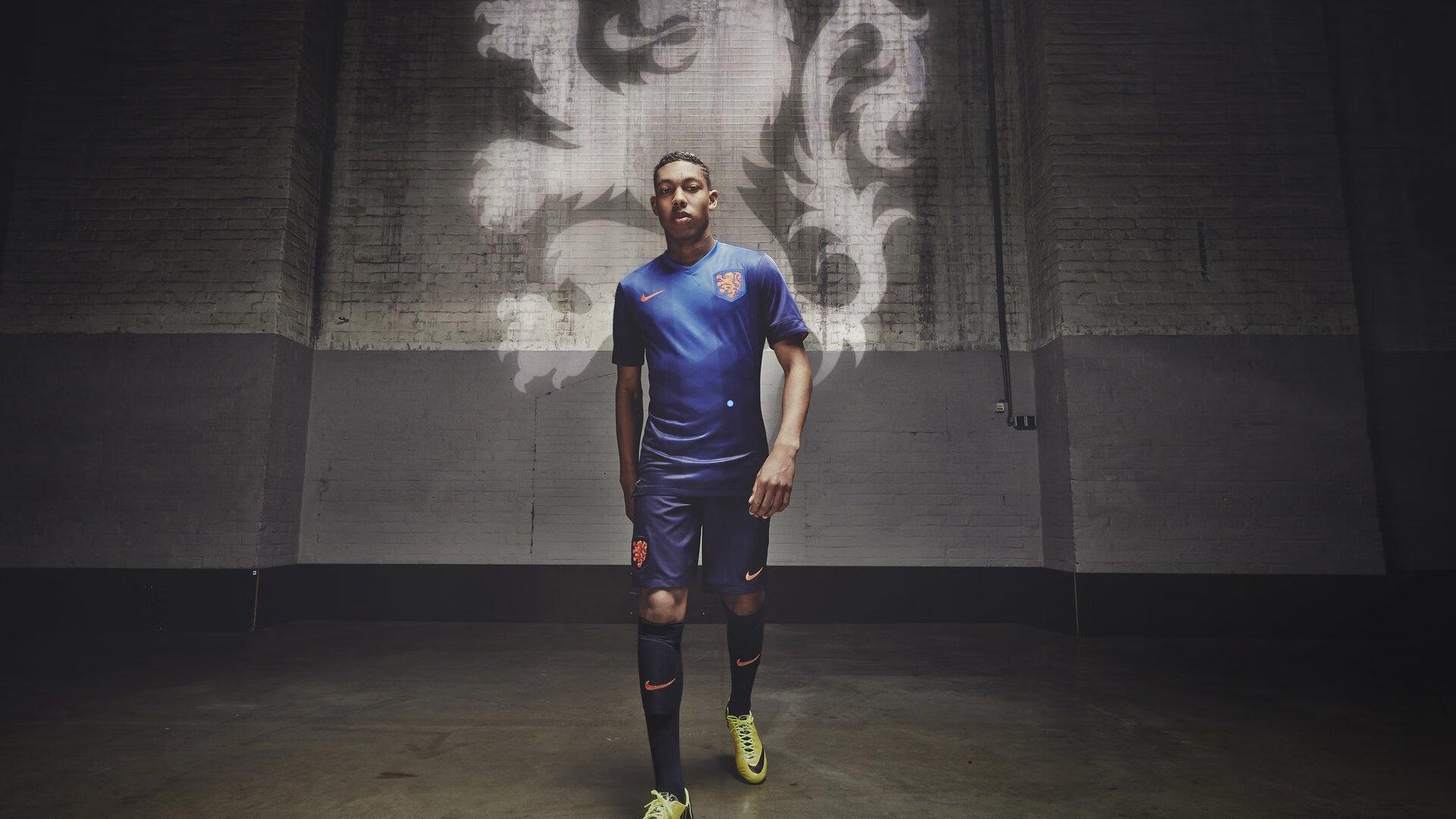 格雷茨卡赞狼堡技战术精湛，强调拼搏精神定胜负